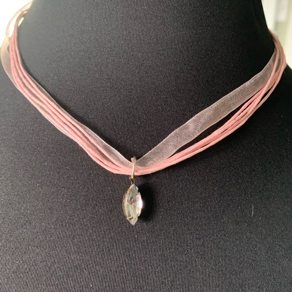 Necklace marquis shaped sparkle pendant on pink ribbon choker - Picture 1 of 7